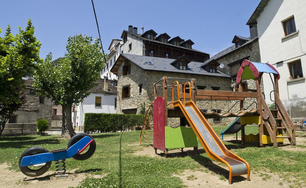 Borda Felices Hostel Broto Εξωτερικό φωτογραφία
